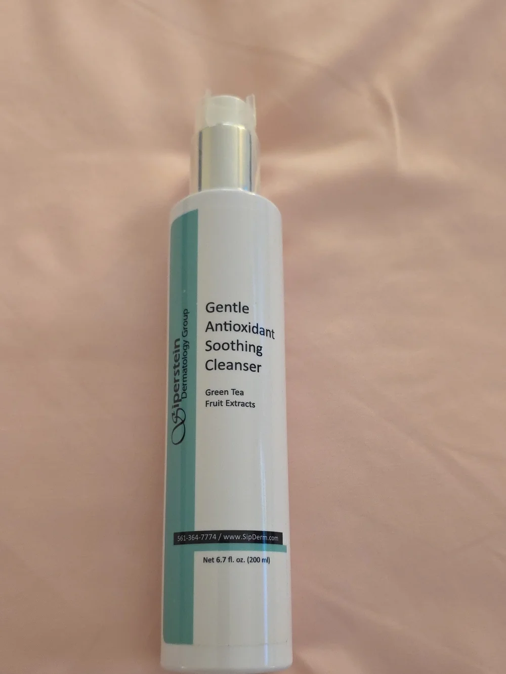 Siperstien Dermatology Group ~ Gentle Antioxidant Soothing Cleanser